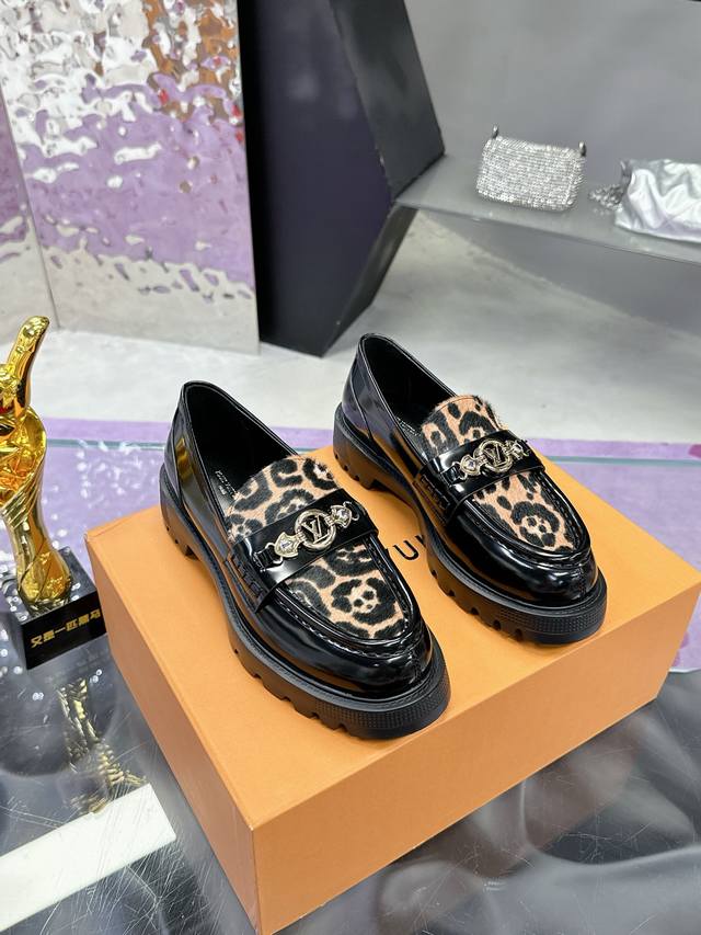 Factory Price: Louis Vuitton LV counter synchronization series new thick-soled c