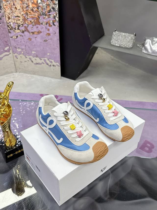Factory P price P: Button 10 Popular couple's style Loewe 2025 Ballet Runner2.0