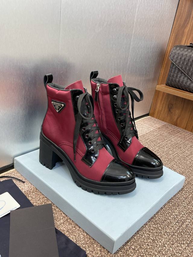 Factory P price P Prada Prada Autumn and Winter Classic Series Colorblock Side Z
