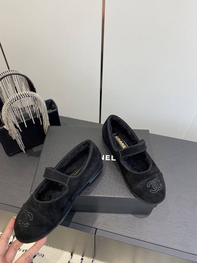 Chanel 25Ss new autumn and winter wool single shoes high version shipped round s