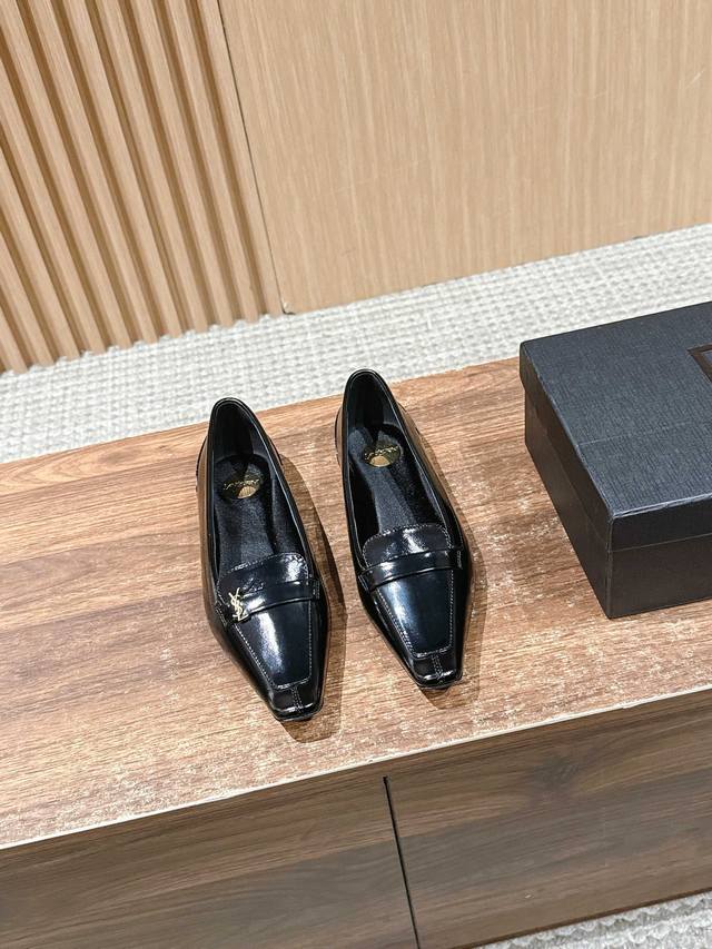 Leather Saint Laurent's new flat-soled, square-toed shoes pair perfectly with a