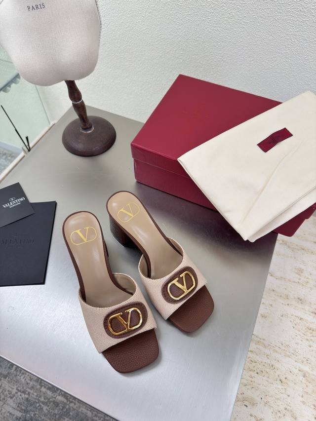 Square-heeled Warren classic fastener logo slippers Classic design, high-end ver