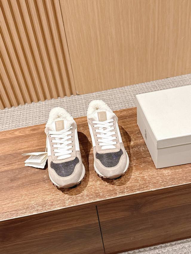 Brunello Cucinelli Brunello Cucinelli Autumn/Winter Collection#Wool sneakers. Ou