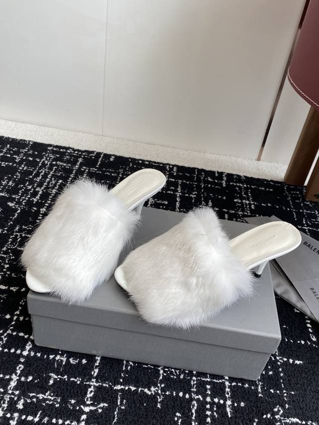 Double-shopping-level Balenciaga 25Ss mink fur round-toe high-heeled slippers re