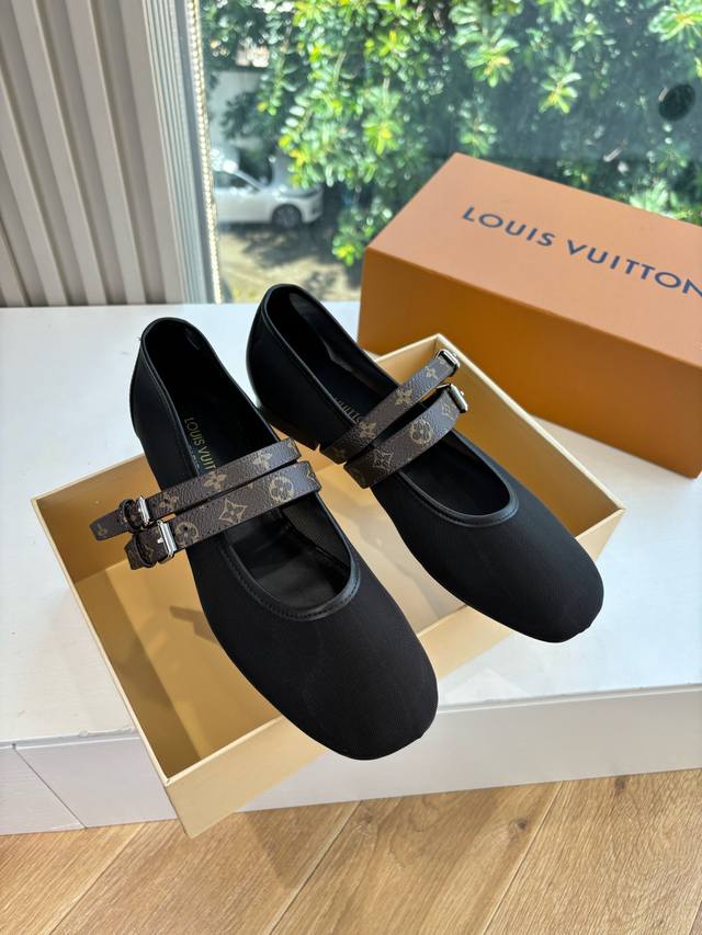 G199 What you see is what you get. Premium version of the Louis Vuitton x Tm 6Am
