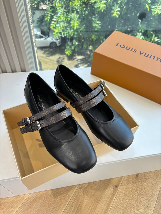 G199 What you see is what you get. Premium version of the Louis Vuitton x Tm 6Am