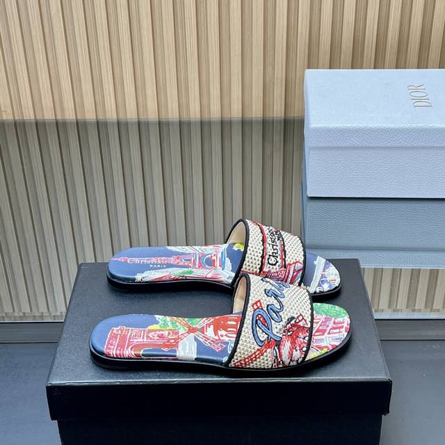 Top version Dior spring and summer new upgraded embroidered slippers, this pair