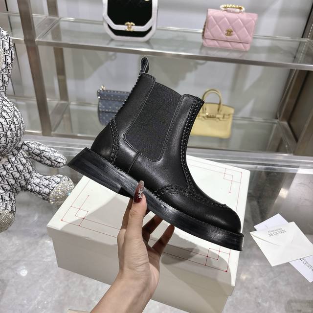 Top-of-the-line men's version with a 10 bonus for couples! 2025 McQueen's new Ch