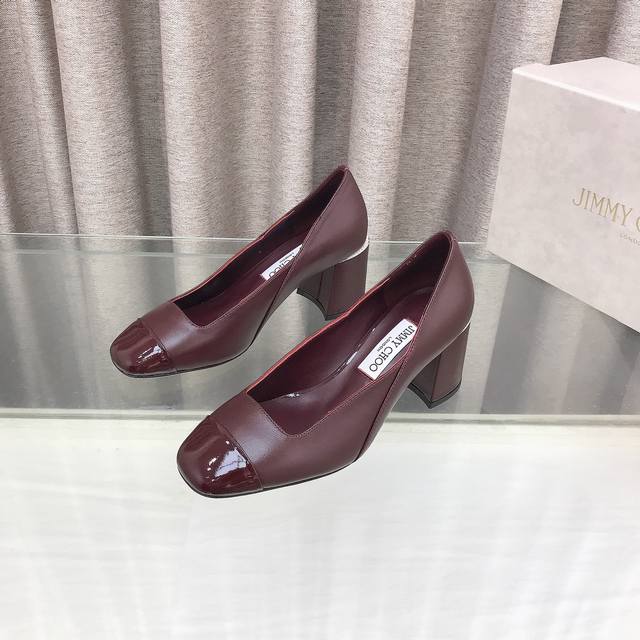 Jimmychoo's new Mary Jane shoes (DDD) feature a classic, traditional heel silhou