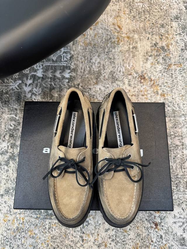 Hot new arrival! Fabric: cow suede Sheepskin lining Foam sole for ultra-lightwei