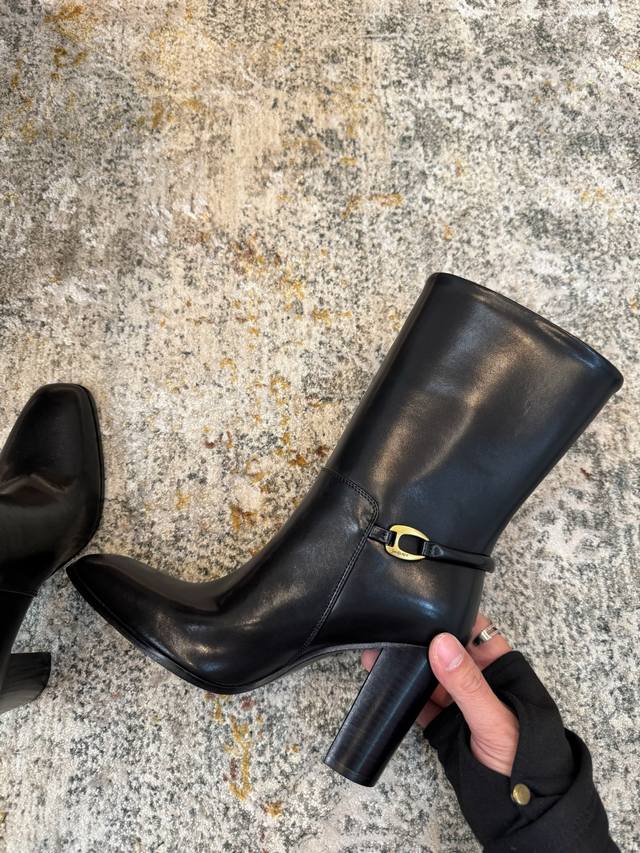 New arrival for fall and winter Fabric: cowhide Lining: sheepskin Sole: cowhide