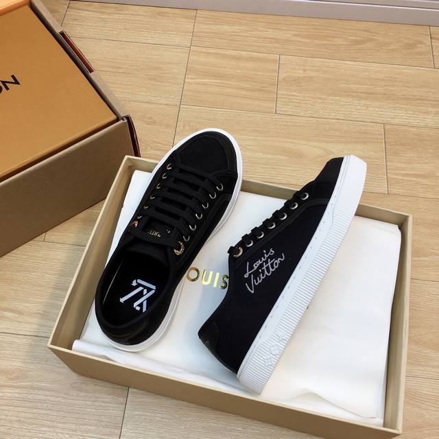 Lv Lagoon Sneaker 25Ss Spring/Summer Denim Canvas Shoes DDD. This instantly beca