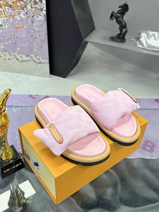 Factory Price: Lv Couple's Counter Featured Latest Denim Slippers Hard Goods New