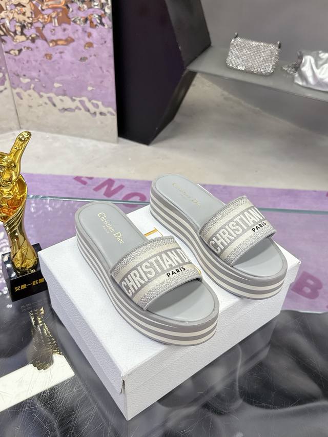 Factory P price P: Dior slippers series Dior spring and summer new Ivieta Dway j