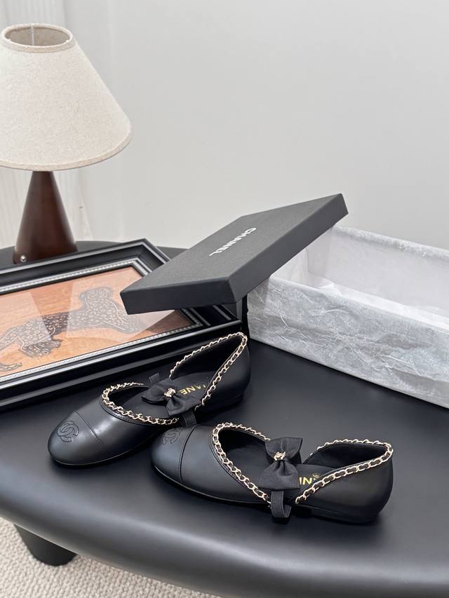 P Fabric and leather Chanel Xiaoxiang 25 new bow-knot shoes Whether paired with