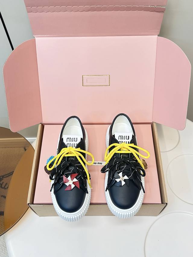 Top version airplane box set Miumiu