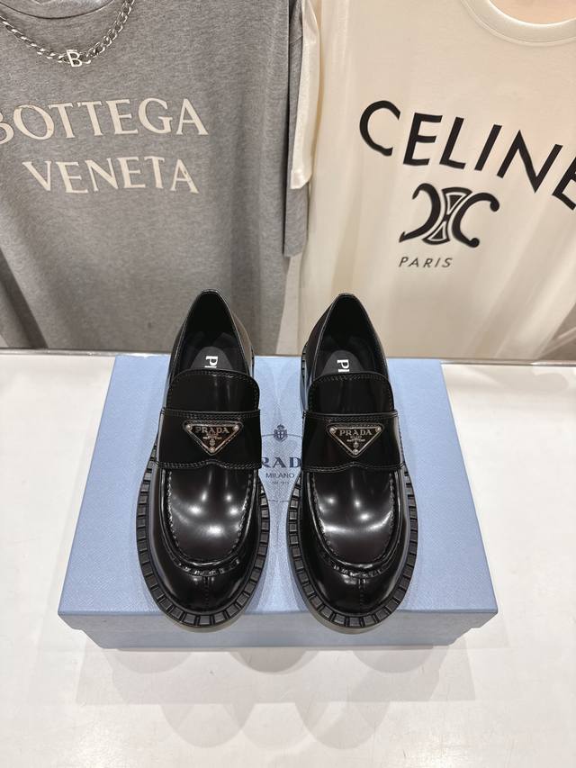 High version factory Prada* Prada Ss25New Arrival~P home 2025Ss new triangle bu