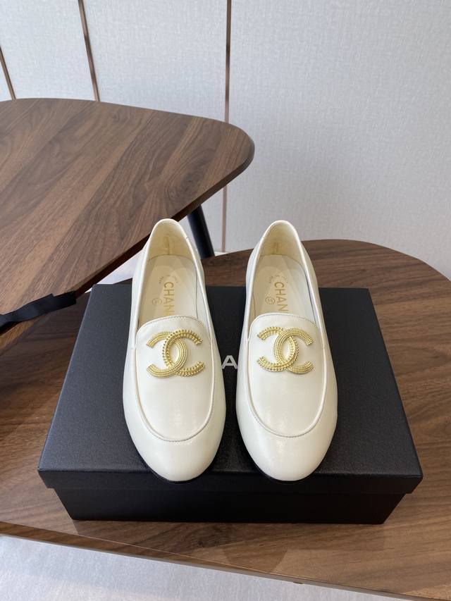 Chanel 25Ss new Chanel loafers, a must-have for Chanel during fall and winter. T