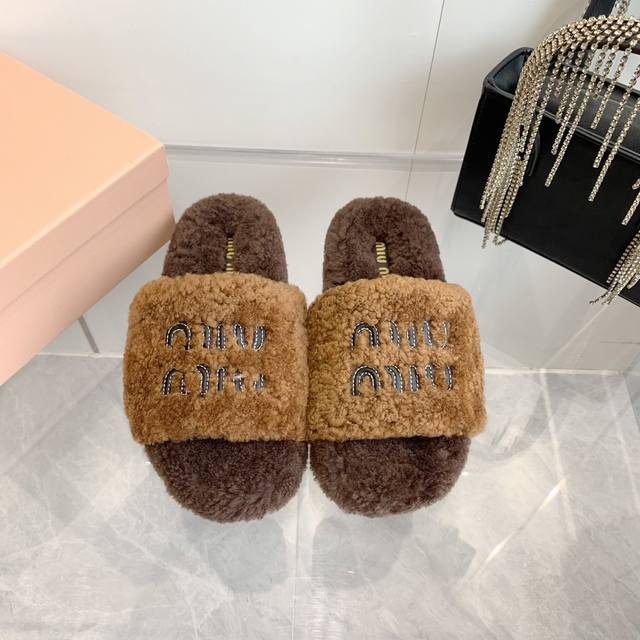 Miu Miu's new embroidered wool slippers (DDD) are made from imported A-grade woo