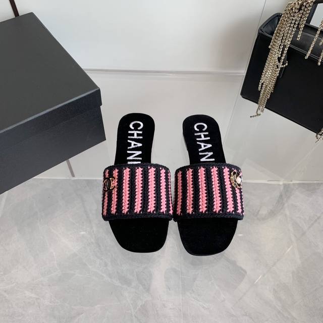 Ss Chanel embroidered terry cloth outsole wool knitted flat slippers. Knitted do