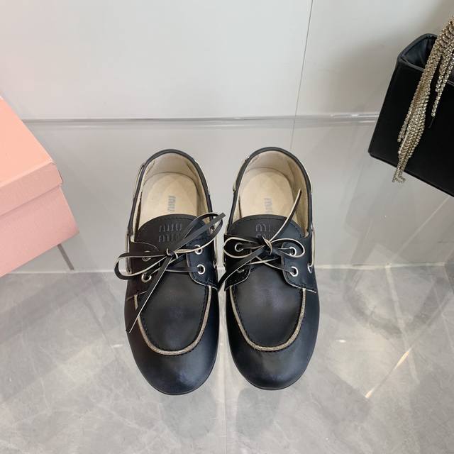 2670 Ss Miumiu's new spring/summer loafers, suede rubbed retro loafers, are a ho
