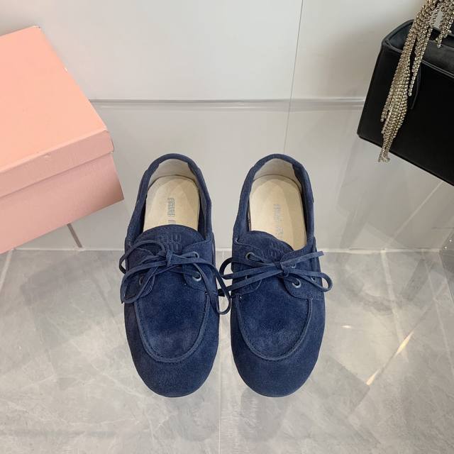 2670 Ss Miumiu's new spring/summer loafers, suede rubbed retro loafers, are a ho