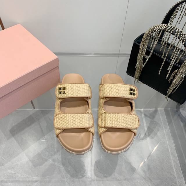 Factory price: Miumiu two-strap Velcro woven thick-soled flat slippers New spri