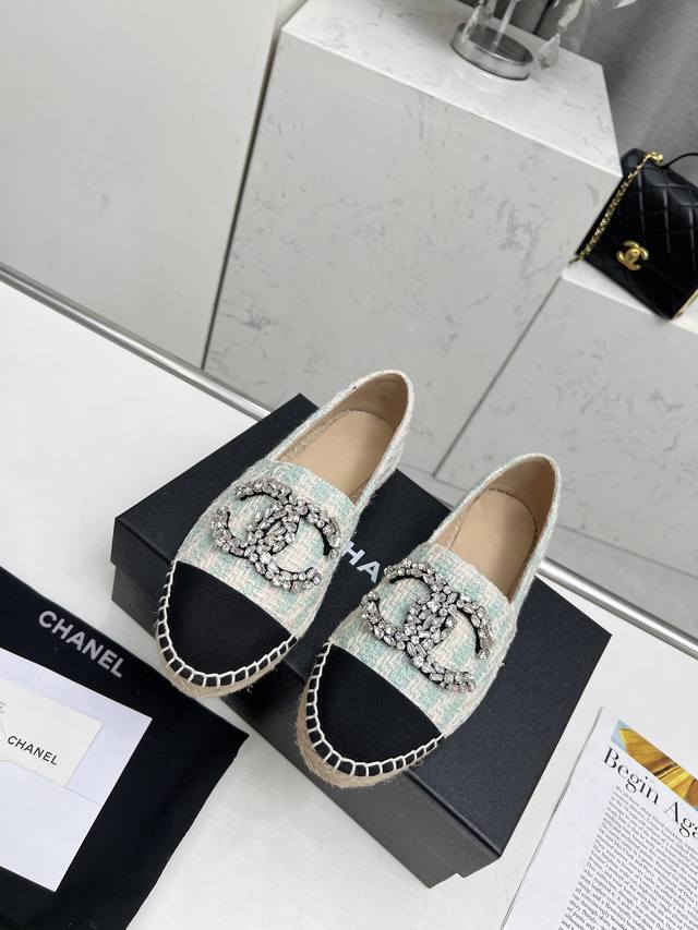 The latest color matching top version of Chanel's latest fisherman shoes Origin