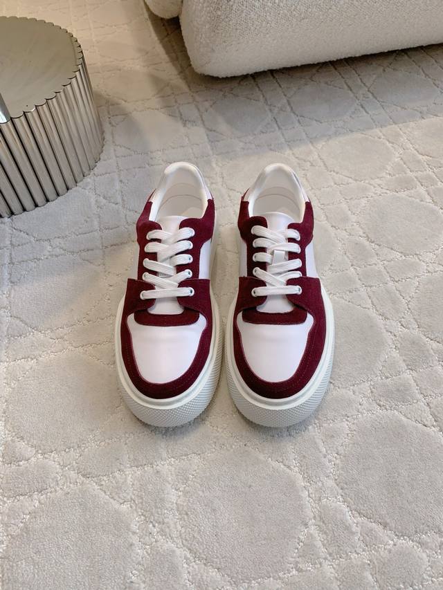 Men's Herme* classic men's casual shoes are soft and comfortable. They look so g