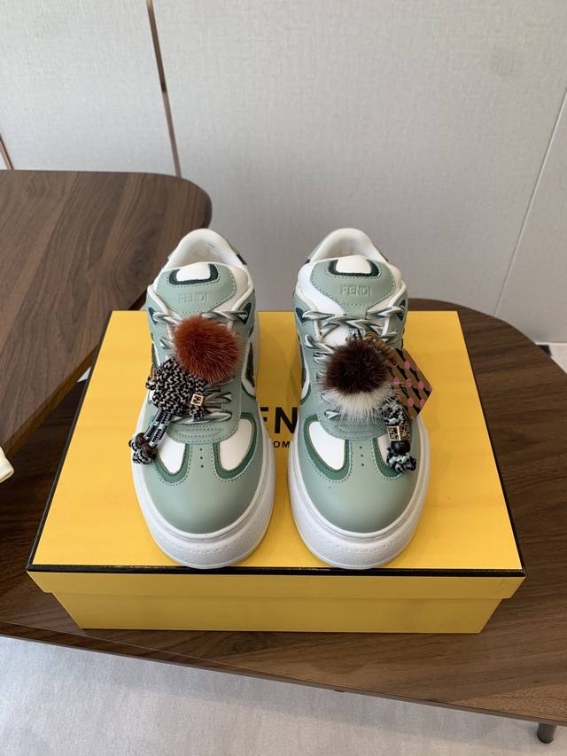 Fendi 25Ss thick-soled Match series casual sneakers DDD. Originally purchased, d