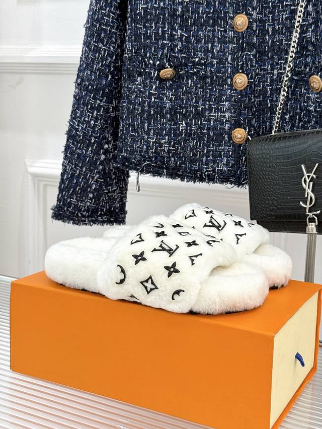 Factory Price Donkey's classic hot-selling fur slippers Fashionista must-have i