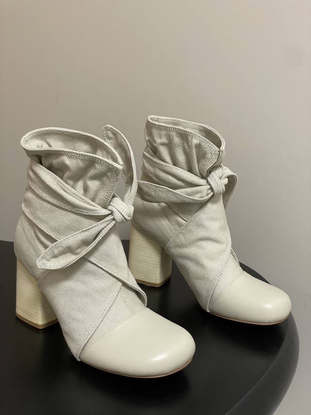 Lemaire 2025 Fall/Winter New Round-Toe Bow Canvas Ankle Boots with Loose Shafts