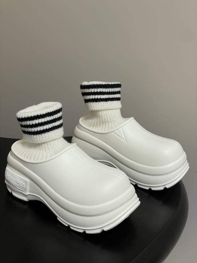 Balenciaga 25Ss new autumn/winter thick-soled wool socks slip-ons. DDD. Extremel