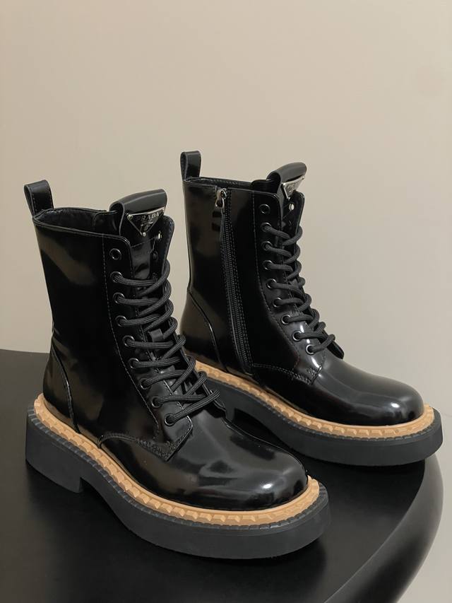 25Ss New Fall/Winter Prada Triangle Logo Double-Welt Serrated Thick-Sole Lace-Up