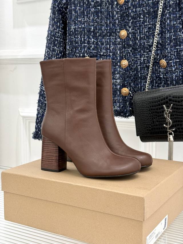 Factory price Lemaire classic autumn and winter retro thick heel short boots Yo