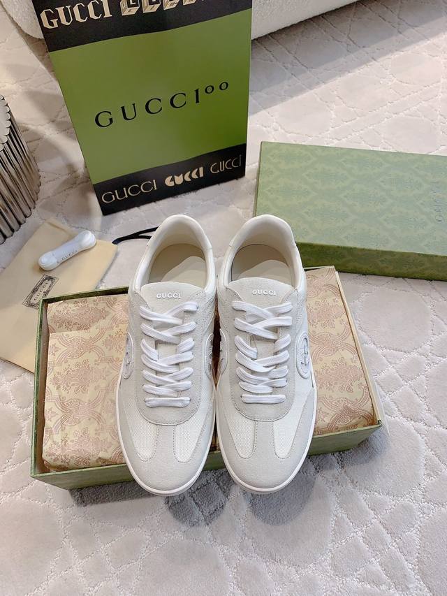 Gucc*'s new German training casual shoes are unisex. They look great on the feet