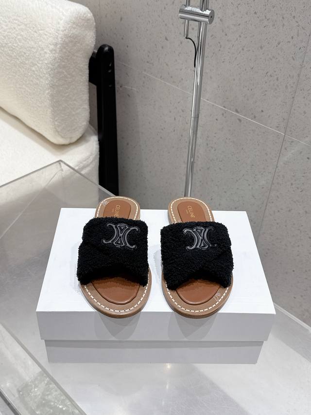 Factory Celine 2025 Spring/Summer new woolen Arc de Triomphe British style flat