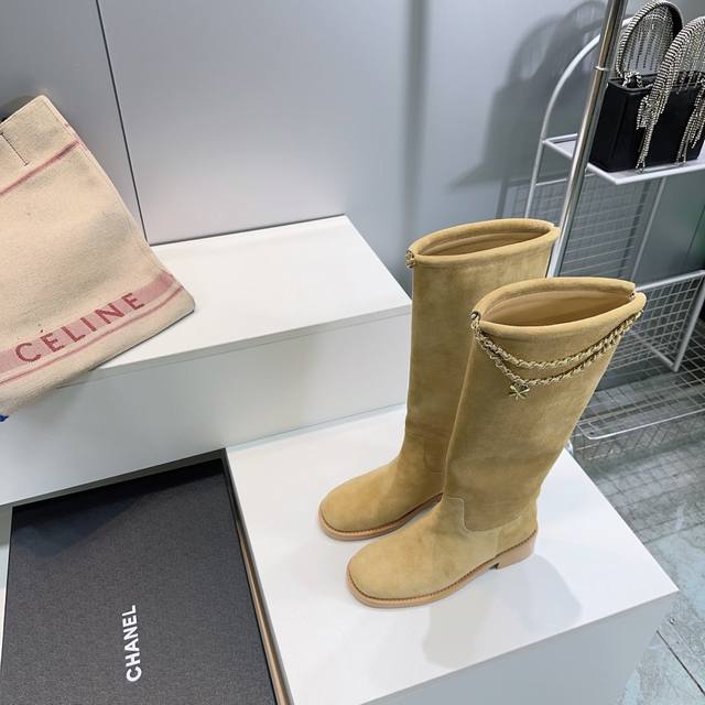High-quality factory boots! Top quality, welcome to compare! Chanel's new Autumn