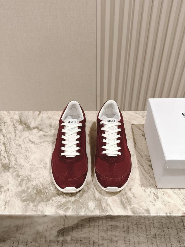 225 Celine's new casual shoes, sports shoes, white sneakers, a pair of shoes ful