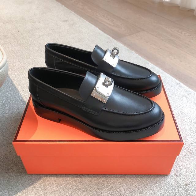 Hermes... A Eclair 2025 new Kelly+ hit series DDD. Perfect fit, with a certain t