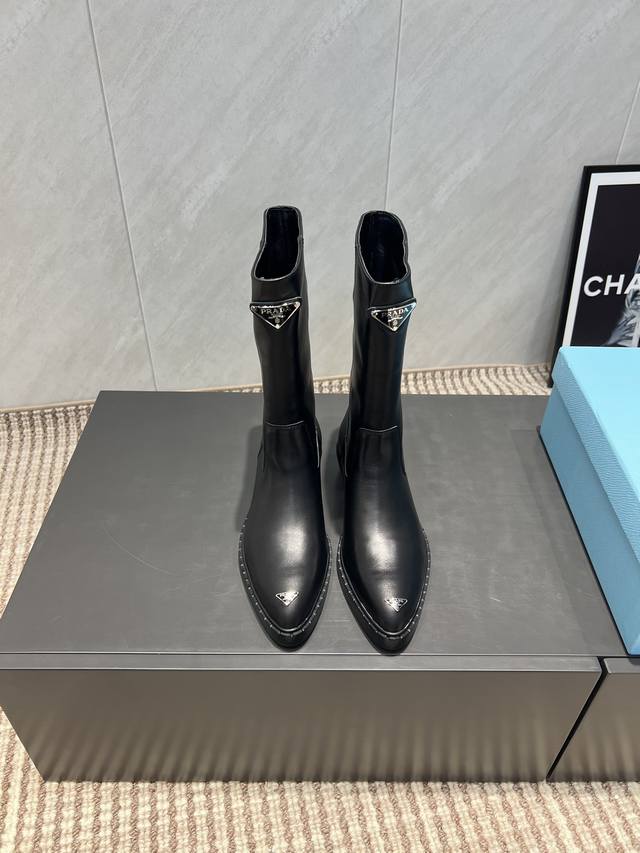 Factory: Exclusive top version Prad*A2025Vs autumn and winter new boots series p