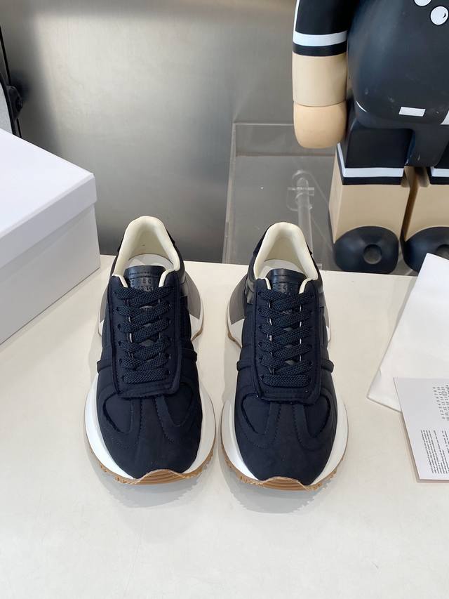 Factory Men's Size +50 | Maggie Lade's Daddy Shoes, this year's hottest daddy s