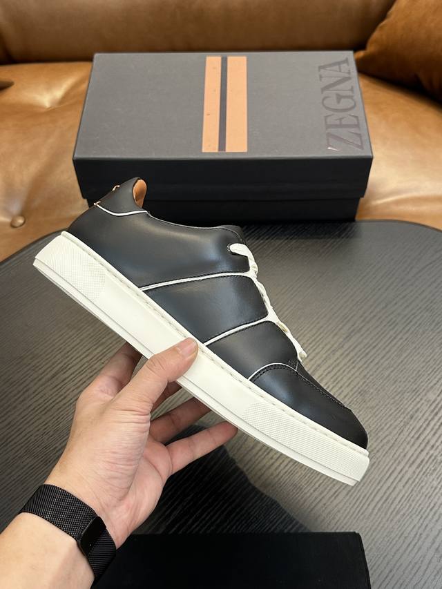 Factory Price: Hot Seller! Ermenegildo Zegna Casual Sneakers DDD. These Triple S