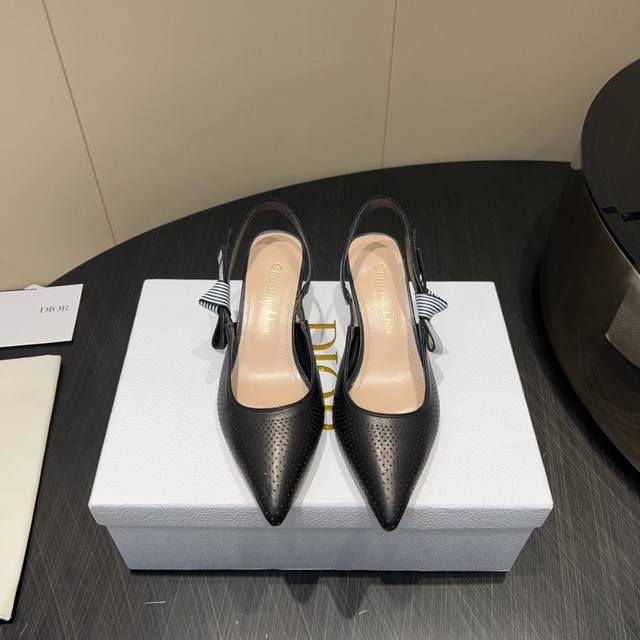 Factory: Exclusive, premium edition Dior* Dior 2025 Vs new single shoe collecti