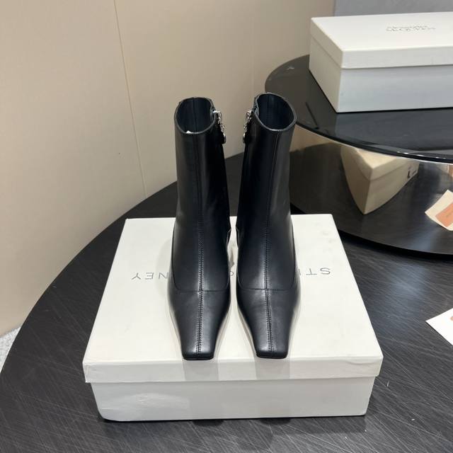 Factory: Exclusive, premium edition Stell Mcc Rtney, a niche fashion brand, 25V