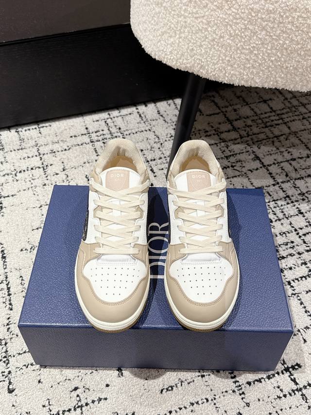 A premium couple's edition, the latest B57 Dior 25 collection features couple's