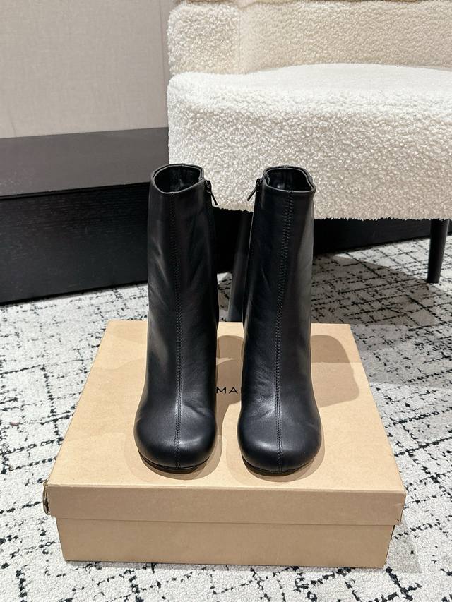 Lemaire 25S Autumn/Winter Square-Toe Side Zipper High-Heeled Ankle Boots A pair