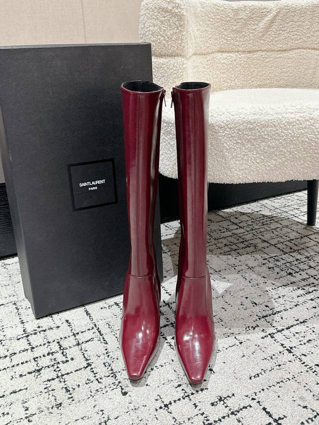 Saint Laurent Ysl Square Pointed Toe High Heel Boots The design highlight of the