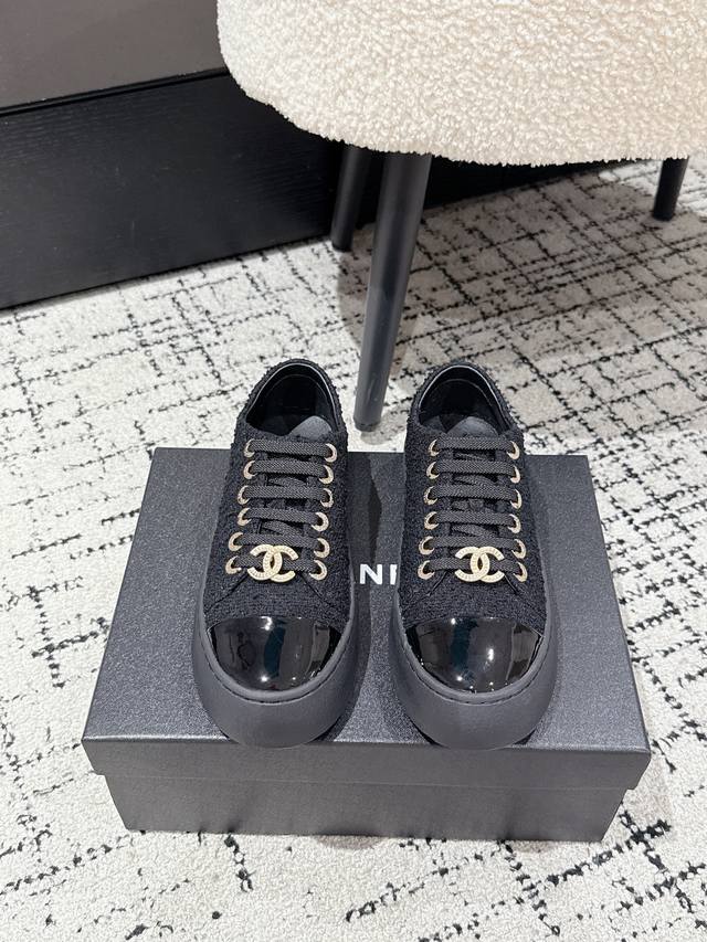 Chanel 25 New Thick-Sole Diamond-Pattern Biscuit Casual Sneakers Chanel's casual