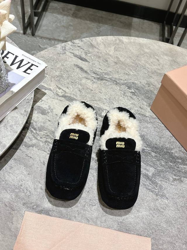 Miumiu Miu Miu 2025Ss Fall/Winter Runway Slip-On Driving Shoes and Furry Loafers